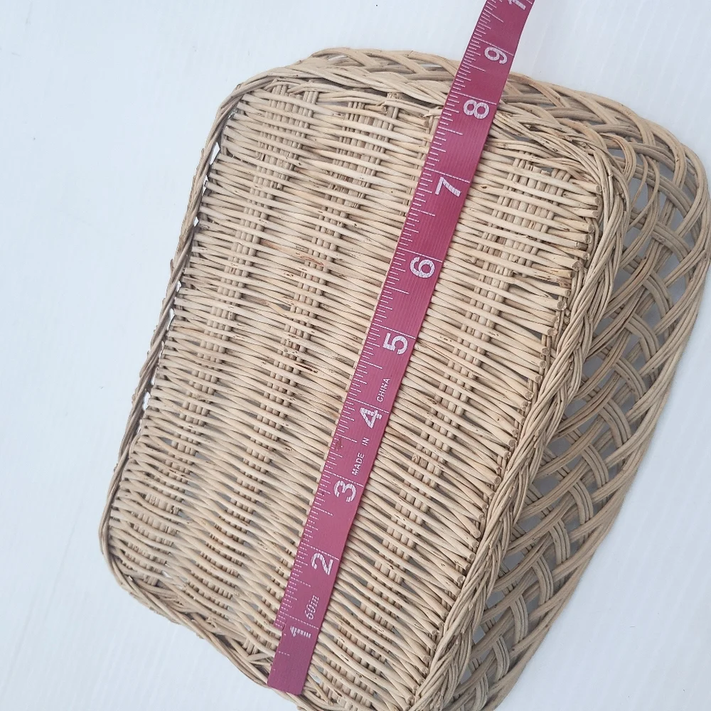 Rectangler Woven wicker basket natural color